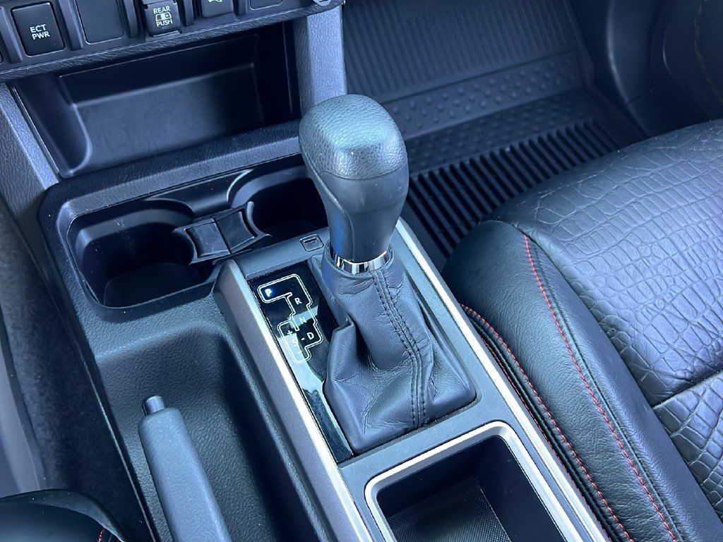 Certified 2021 Toyota Tacoma SR5 RWD image 24