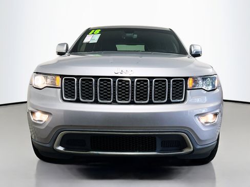 Used 2018 Jeep Grand Cherokee Limited image 11