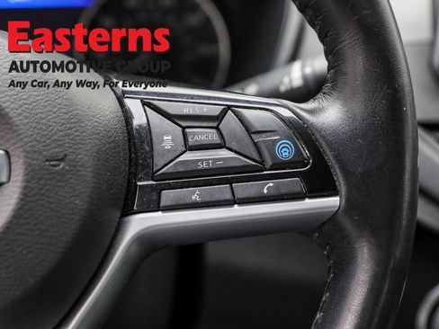 Used 2021 Nissan Altima 2.5 SV w/ SV Premium Package image 16