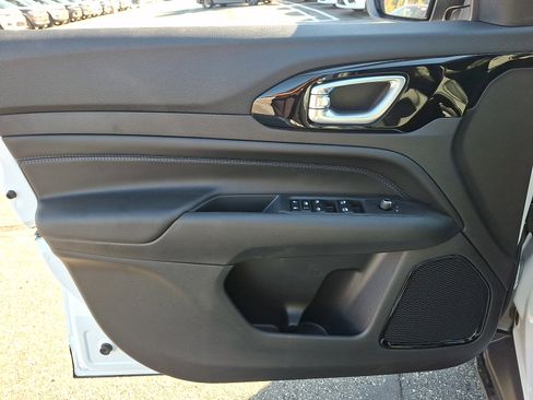 New 2026 Jeep Compass Limited AWD/4WD image 9