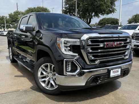 Used 2021 GMC Sierra 1500 SLT w/ SLT Premium Plus Package AWD/4WD image 2