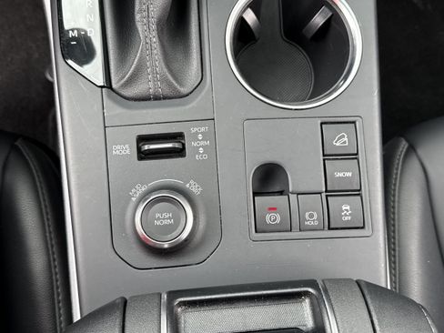 Certified 2025 Toyota Highlander XSE AWD/4WD image 11