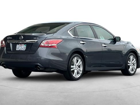 Used 2013 Nissan Altima 3.5 S image 6