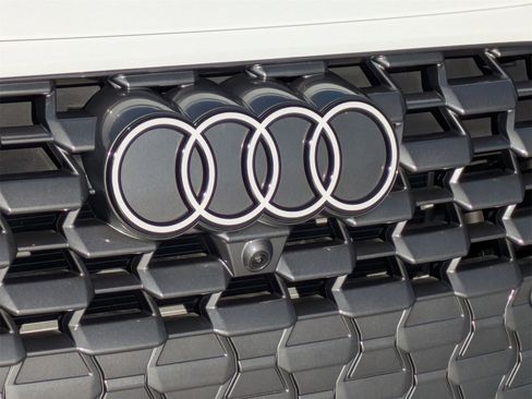 Used 2025 Audi Q5 Premium Plus w/ Premium Plus image 26