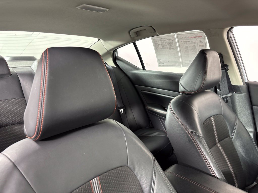 Used 2025 Nissan Altima 2.5 SR FWD image 15