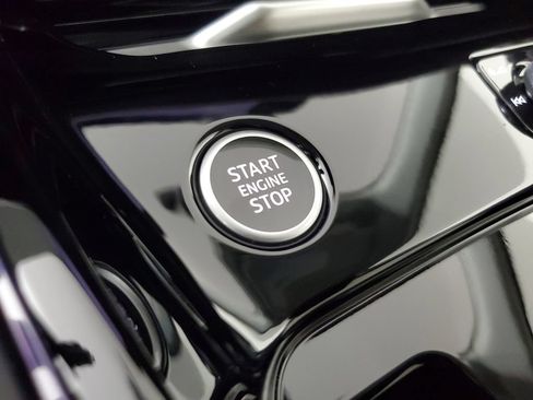 New 2026 Audi Q3 quattro 2.0T AWD/4WD image 33