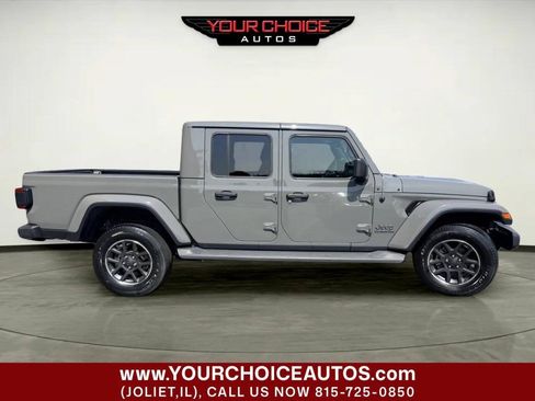 Used 2020 Jeep Gladiator Overland AWD/4WD image 8