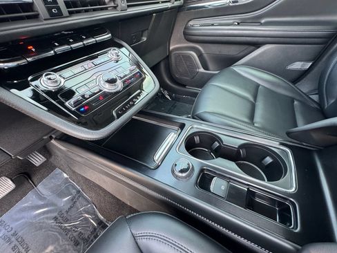 Used 2022 Lincoln Corsair FWD image 29