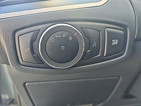 Used 2024 Ford Edge SEL image 15