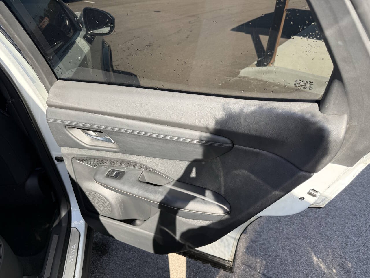 Used 2024 Nissan Ariya AWD image 14