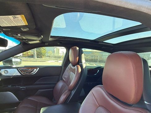 Used 2020 Lincoln Continental Reserve w/ Luxury Package image 19