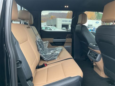 New 2026 Ford F250 Lariat w/ Chrome Package image 13