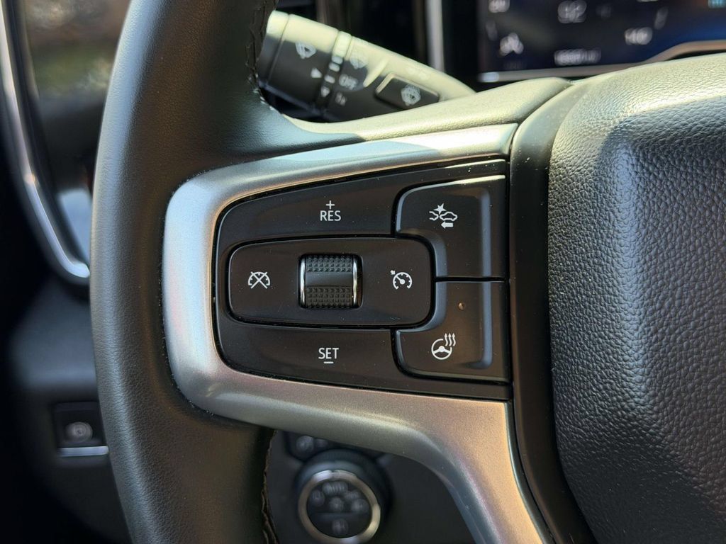 Used 2025 Chevrolet Silverado 2500 LT w/ Convenience Package AWD/4WD image 20