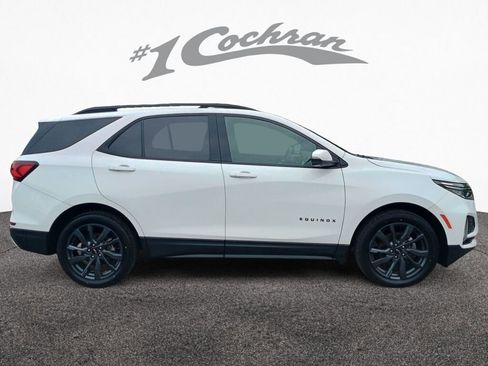 Used 2022 Chevrolet Equinox RS w/ Infotainment Package image 8