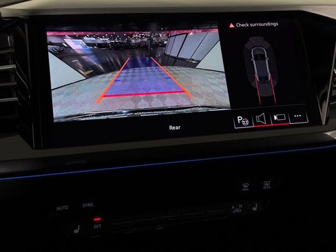 Used 2024 Audi Q4 e-tron Premium Plus w/ Premium Plus image 20