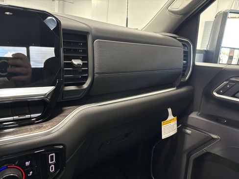 New 2026 Chevrolet Silverado 2500 LTZ w/ LTZ Convenience Package image 23