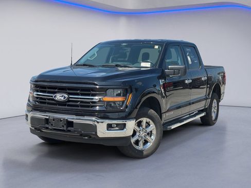 Used 2025 Ford F150 XLT w/ Equipment Group 301A Standard AWD/4WD image 2