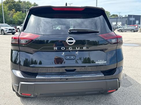 New 2026 Nissan Rogue SV AWD/4WD image 7