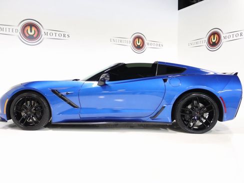 Used 2016 Chevrolet Corvette Stingray Coupe w/ Carbon Flash Badge Package image 32
