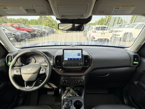Used 2024 Ford Bronco Sport Outer Banks w/ Tech Package AWD/4WD image 19