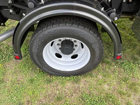 New 2026 Ford F550 4x4 Regular Cab Super Duty image 15