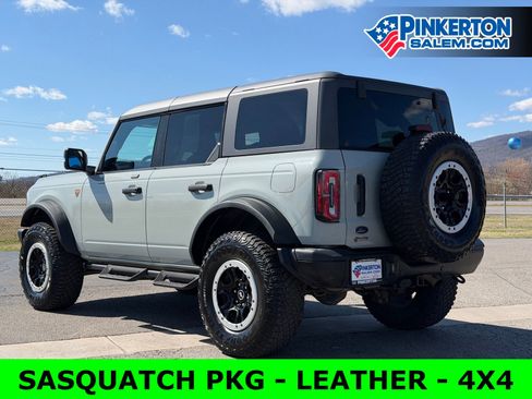 Used 2023 Ford Bronco Badlands w/ Sasquatch Package image 3