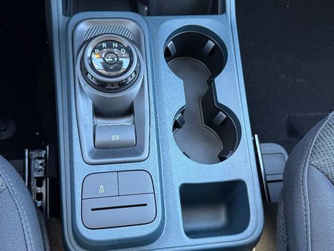 New 2025 Ford Maverick XL image 16