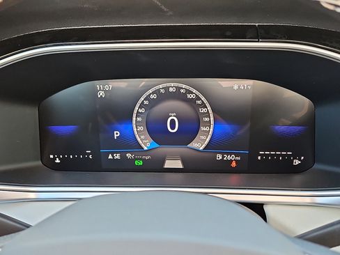 New 2026 Volkswagen Taos SE image 19