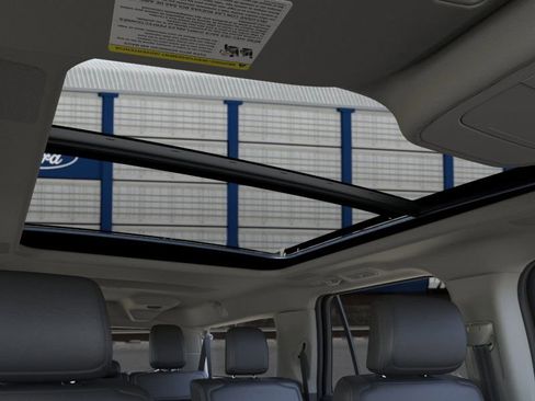 New 2025 Ford Expedition Max Platinum w/ Driver's Package image 22