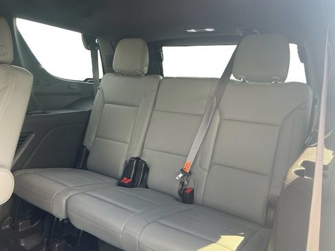 Used 2022 Chevrolet Tahoe LT w/ Luxury Package AWD/4WD image 21