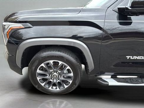 Used 2022 Toyota Tundra Limited image 34