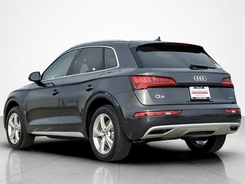 Used 2020 Audi Q5 2.0T Premium w/ Convenience Package image 3