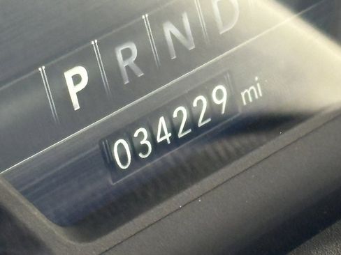 Used 2024 RAM 2500 Big Horn w/ Safety Group image 17