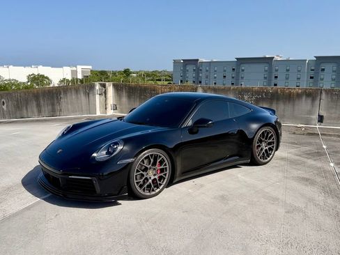 Used 2020 Porsche 911 Carrera 4S AWD/4WD image 3