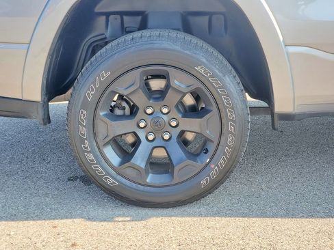 Used 2025 RAM 1500 Laramie w/ Sport Appearance Package AWD/4WD image 5