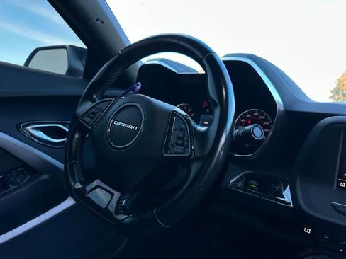 Used 2021 Chevrolet Camaro LT w/ RS Package image 17