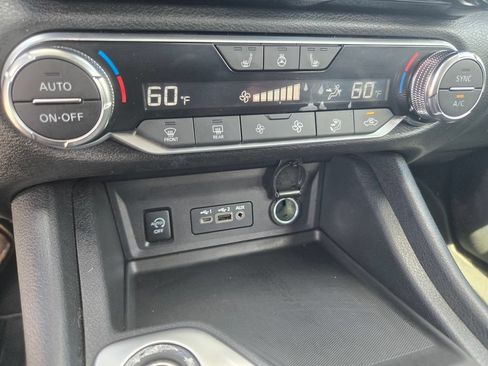 Used 2024 Nissan Sentra SV w/ All-Weather Package FWD image 18