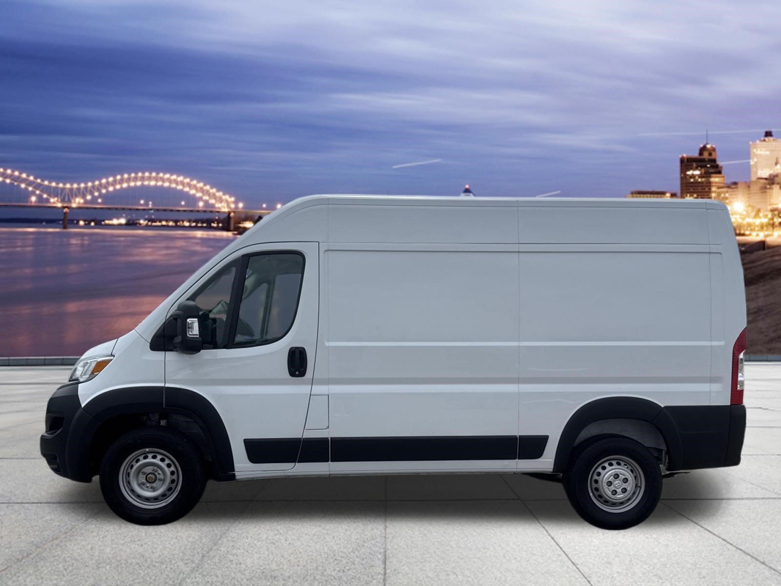 Used 2024 RAM ProMaster 2500 w/ Convenience Group FWD image 2
