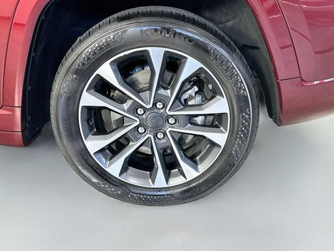 Used 2022 Jeep Grand Cherokee Overland AWD/4WD image 31