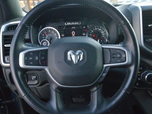 Used 2022 RAM 1500 Big Horn AWD/4WD image 18