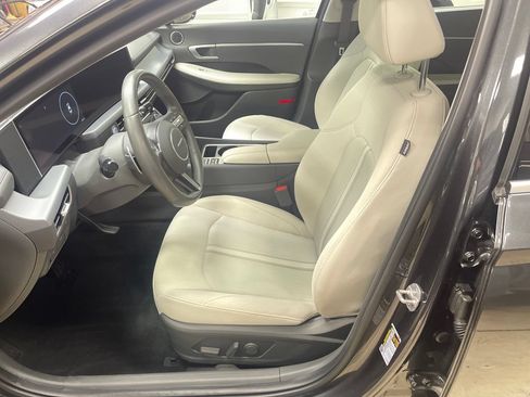 Certified 2024 Hyundai Sonata SEL w/ Convenience Package FWD image 14