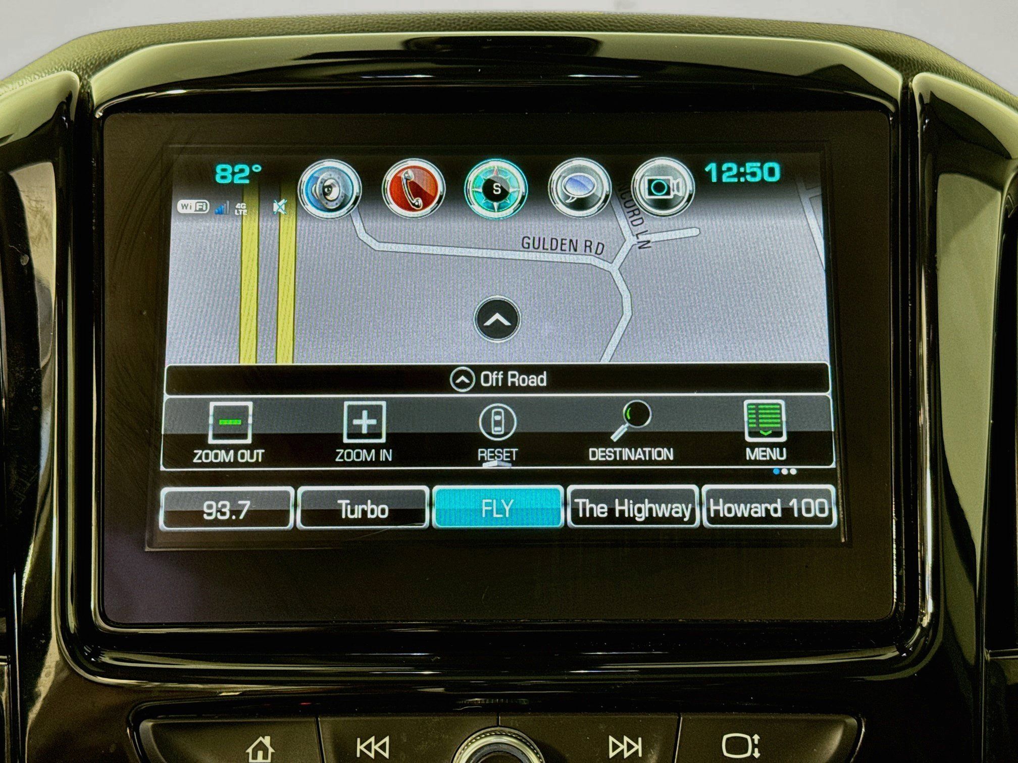 Used 2019 Chevrolet Traverse LT w/ LT Premium Package AWD/4WD image 13