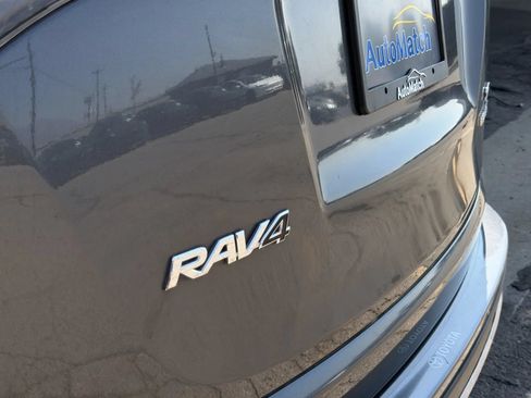 Used 2018 Toyota RAV4 SE w/ Advanced Technology Package AWD/4WD image 35