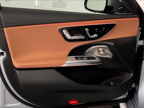 Used 2025 Mercedes-Benz E 53 AMG e 4MATIC Sedan image 12