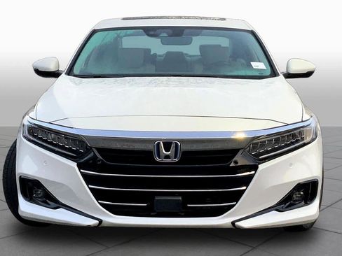 Used 2021 Honda Accord Touring image 4
