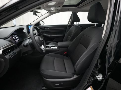 Certified 2025 Nissan Altima 2.5 SV w/ SV Special Edition Package AWD/4WD image 7