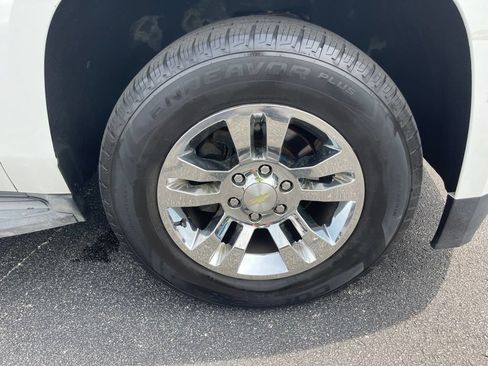Used 2015 Chevrolet Suburban LT AWD/4WD image 22