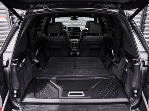 Used 2026 BMW X7 M60i AWD/4WD image 17