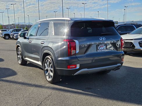 Used 2022 Hyundai Palisade SEL w/ 8P Bench Seat Package AWD/4WD image 5