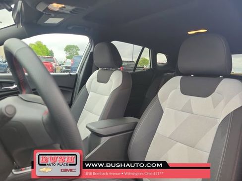 New 2026 Chevrolet Trax RS w/ Sunroof Package FWD image 17